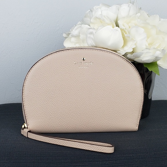 kate spade Handbags - NEW! Kate Spade Shara Larchmont Avenue Wristlet